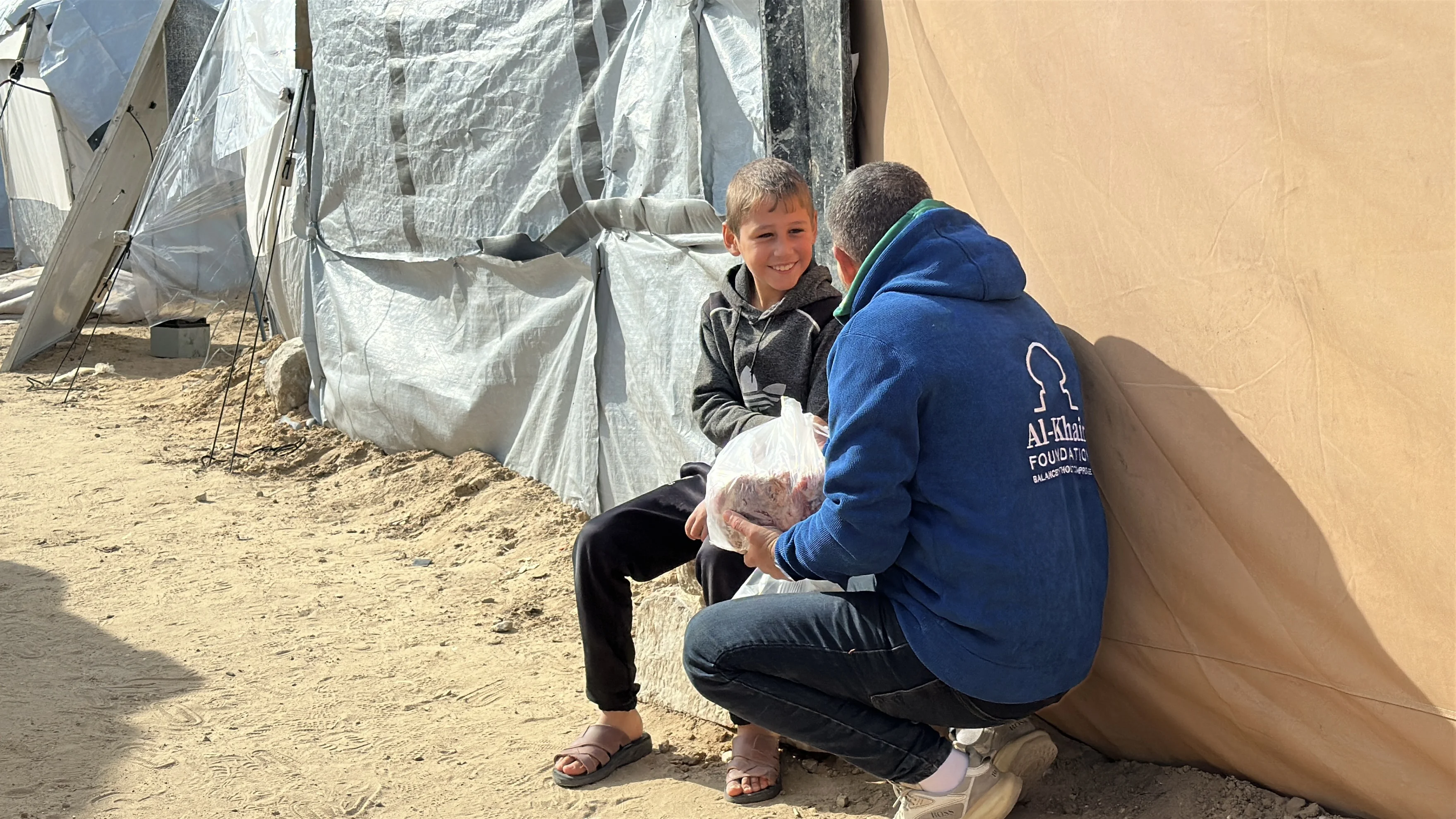 ابتسامة لا تُقدّر بثمن: أثر مشاريعنا الإغاثية على الأسر