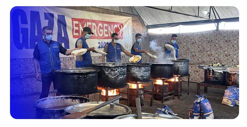 مؤسسة الخير تطلق تكية طعام في غزة لتقديم وجبات يومية للأسر الجائعة